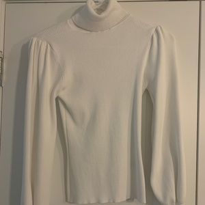 Fashion Nova Turtle Neck Sweater (M)